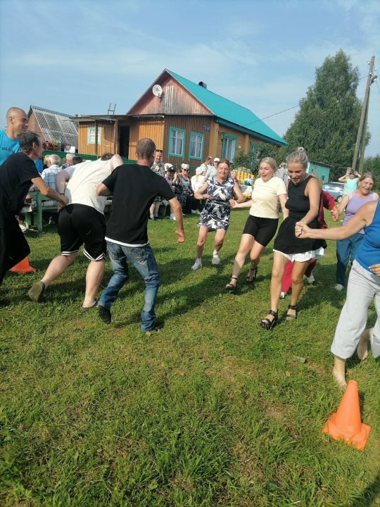 25 июля в деревне Лоинская состоялся яркий и запоминающийся праздник, посвященный Дню деревни.
